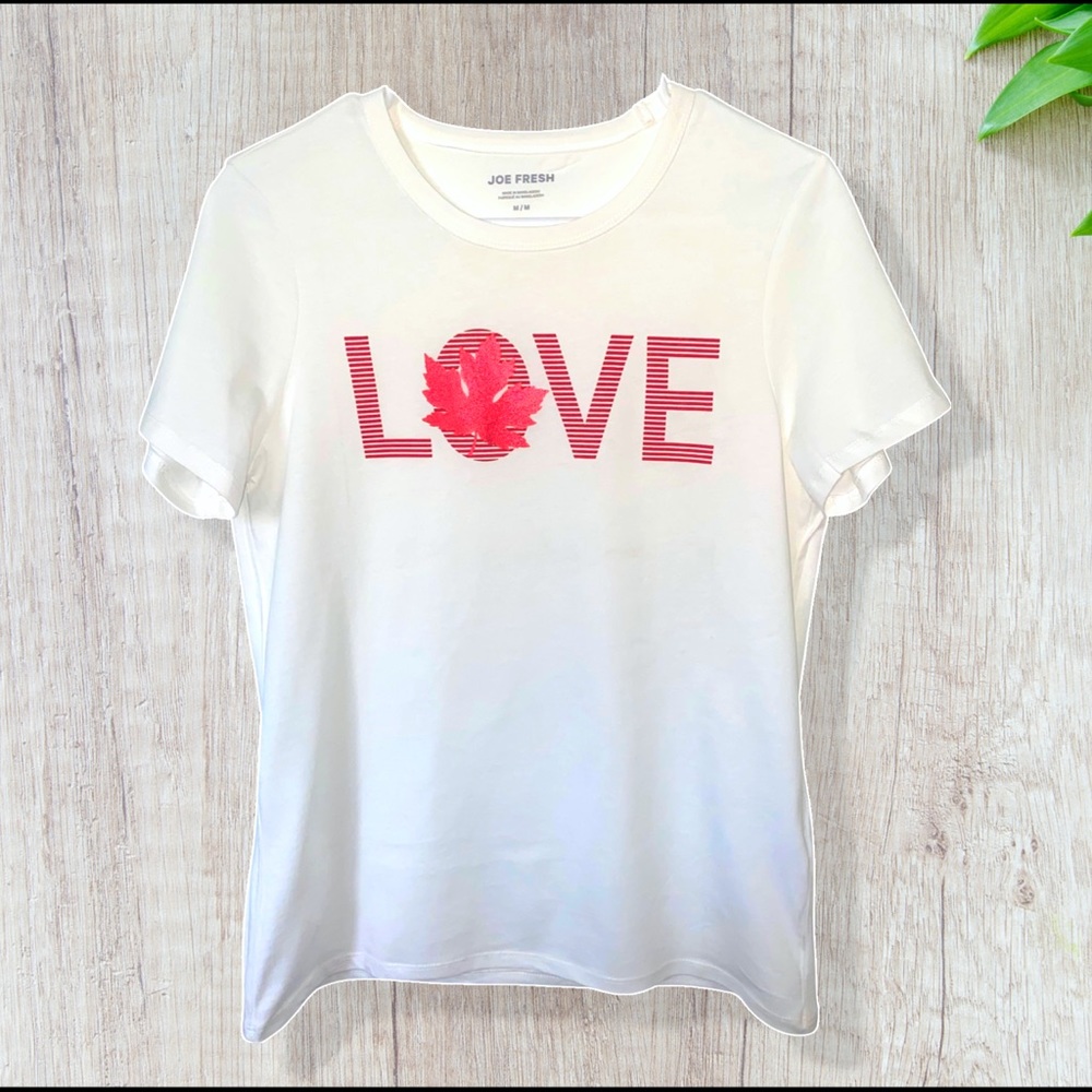 “LOVE 🍁 “ T-shirt